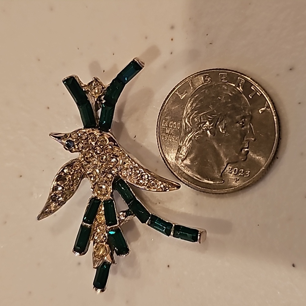 Vintage BIRD pins